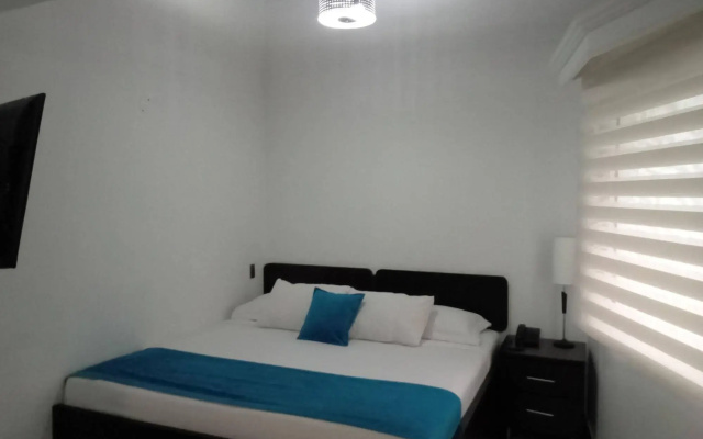 Hotel Calasanz Real