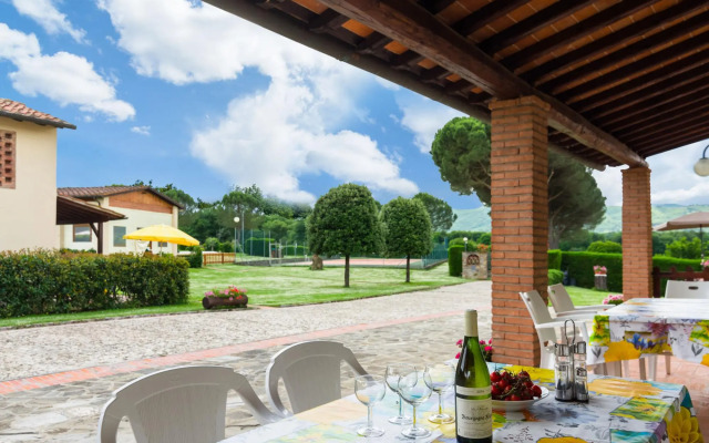 Farmhouse in Bucine With Pool