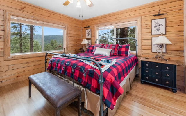 Moon Bear Lodge