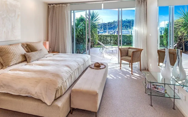 Pavillions 1 - Hamilton Island