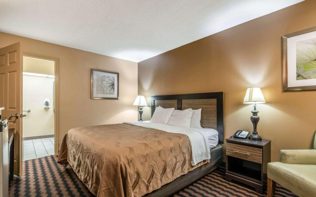 Quality Inn Decatur River City