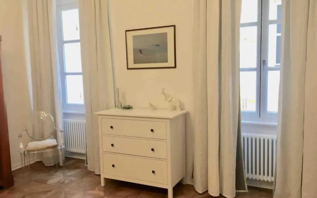 Pogri House Unità