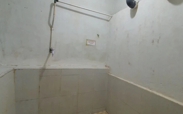 OYO 2198 Fatima Guest House Syariah