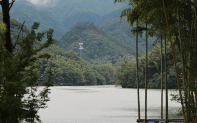 Found Retreat Jiande Hangzhou