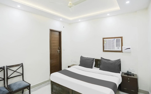 Collection O 85894 Hotel City Light Guest House