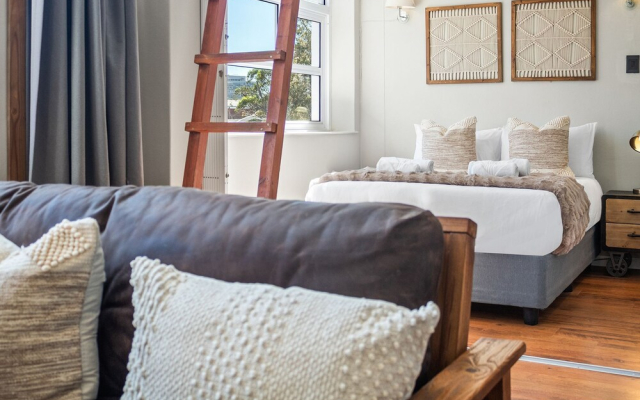 Gardens Loft Studio