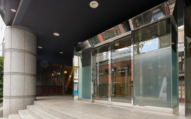 HOTEL MYSTAYS Ueno East вид на фасад