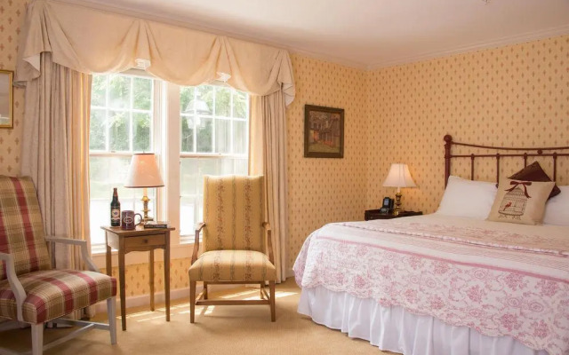Deerfield Inn