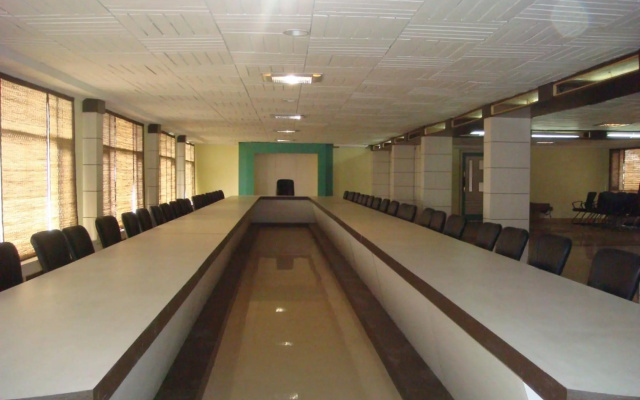 Subhash Palace