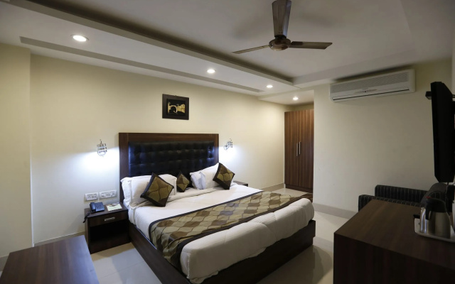 Hotel D'Capitol- Delhi Airport