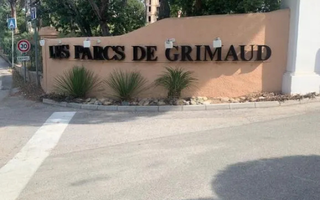Parcs de Grimaud appartement 4 personnes vue mer