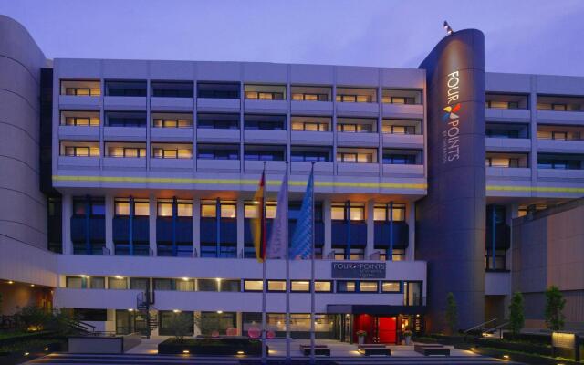 Отель Four Points By Sheraton Munich Central Германия, Мюнхен - отзывы, цены и фото номеров - забронировать отель Four Points By Sheraton Munich Central онлайн вид на фасад