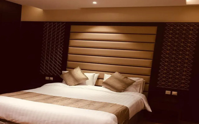 Sobat Hotel Suites