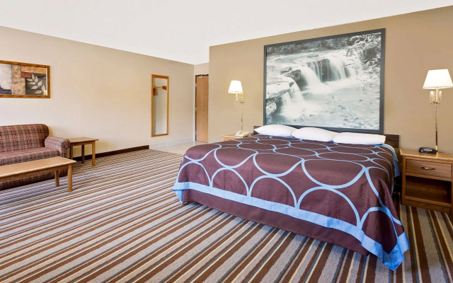 Super 8 by Wyndham Elkins