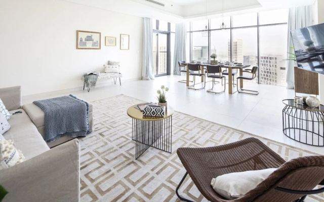 Superior + Luxurious 2BR - Sleeping 7!