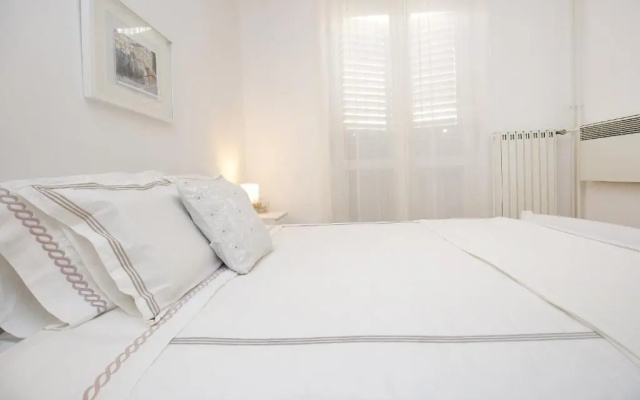 Prokonzul 2BR apartment in old town