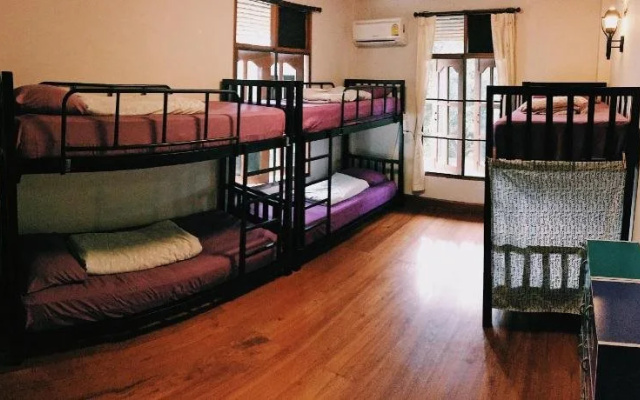 Baan Mai Sak