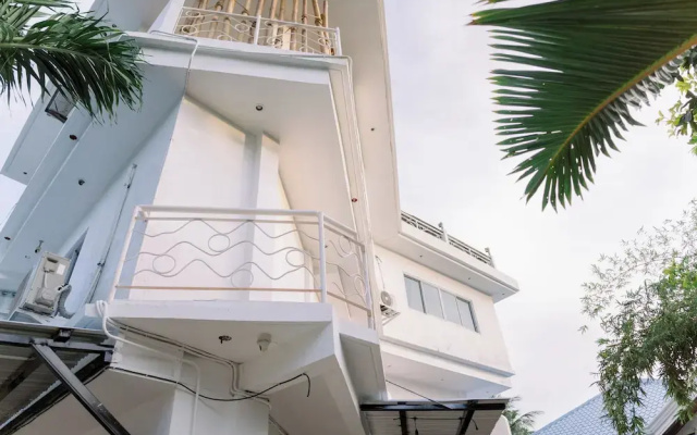 8 Plus Beach Resort
