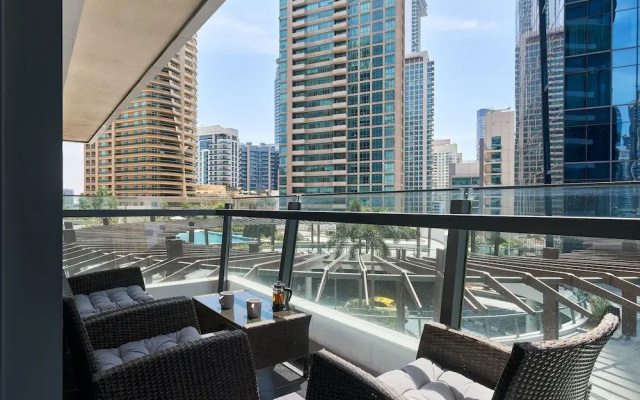 Apartments in Dubai Marina. Top location