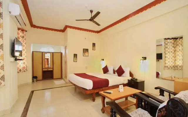 Capital O 9630 Hotel Maharaja