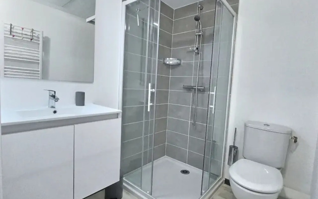 Luxurious Maisonette With Washing Machine Near Valras-plage