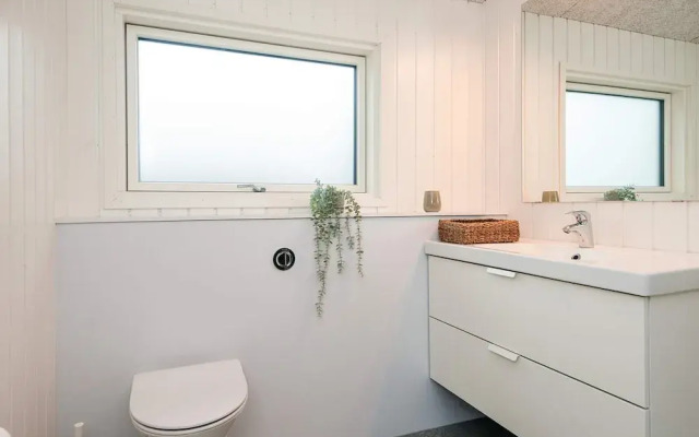 6 Person Holiday Home in Ronde
