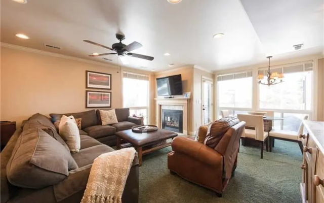 Three Kings Condominiums