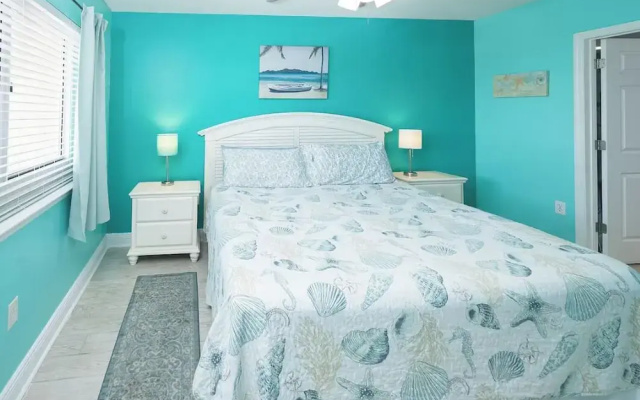 Emerald Beach 1628