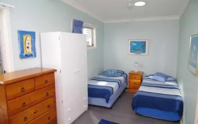 Clareview, 8 Korogora Street