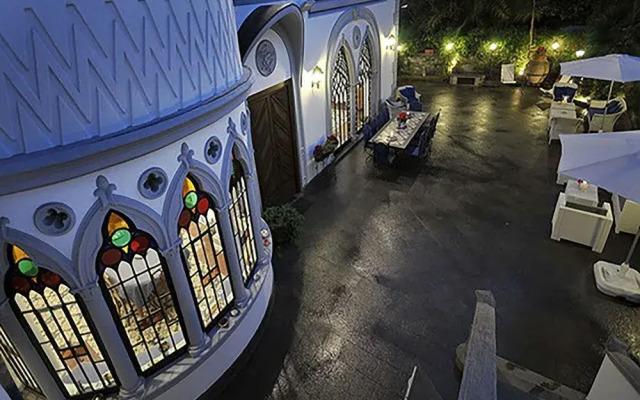 Villa Angelo