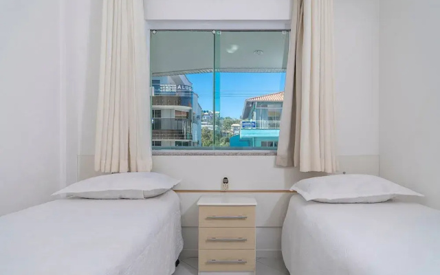 839 -Apartamento 2 dormitórios Bombinhas