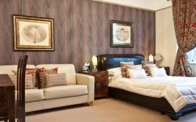 The Howbeck & The Retreat In Windermere
