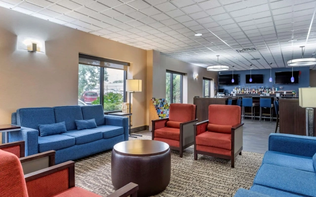 Comfort Inn Syosset - Long Island