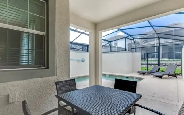 Upscale Champions Gate Townhome - 4 Bed