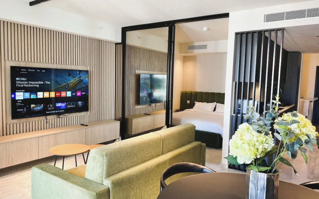 Mercury Suites