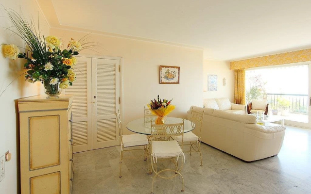 Apartment Reve D'or