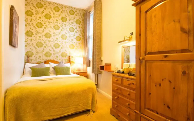 The White Hart Country Inn