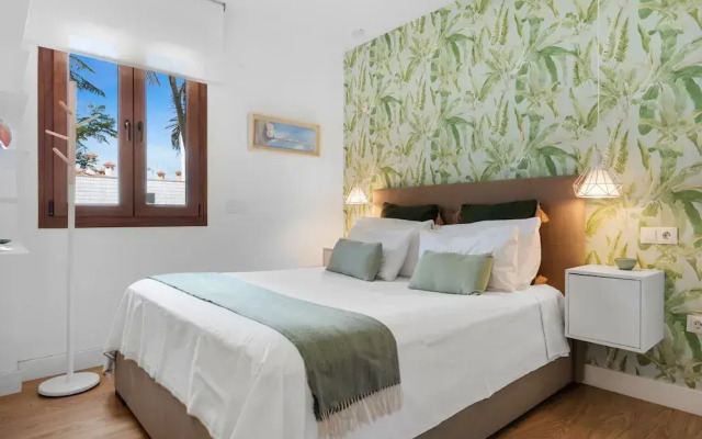 El Higueron Townhouse With Private Pool by Costarentals - Ref 252