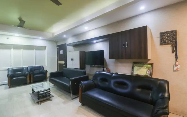 Hotel Space Setter by OYO Rooms