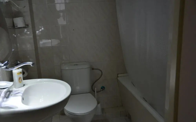 HOTEL125
