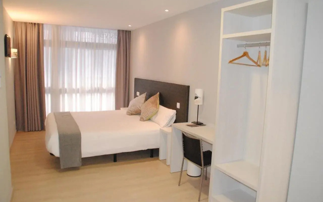 Hostal Aslyp 114