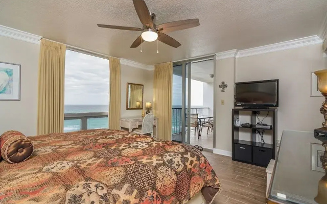 Shoreline 2084 Condo by RedAwning