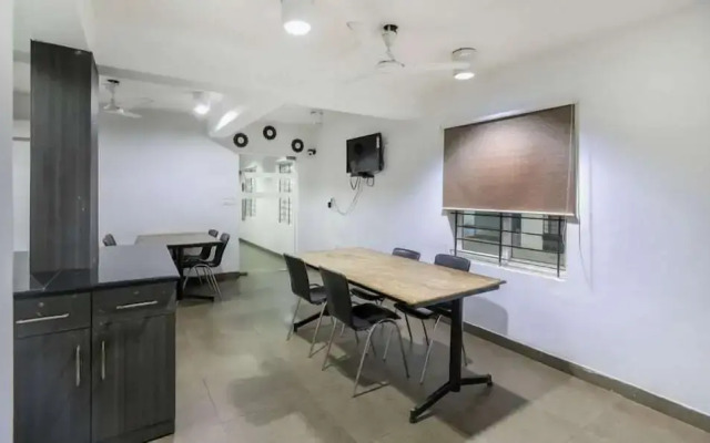Stayeasy Serviced Apartment