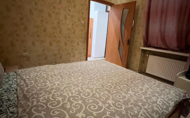 22/Kotliarska Moisha House