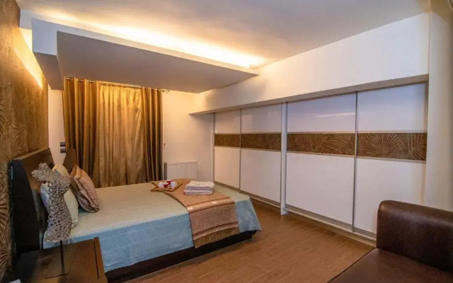 Optasia Luxury House