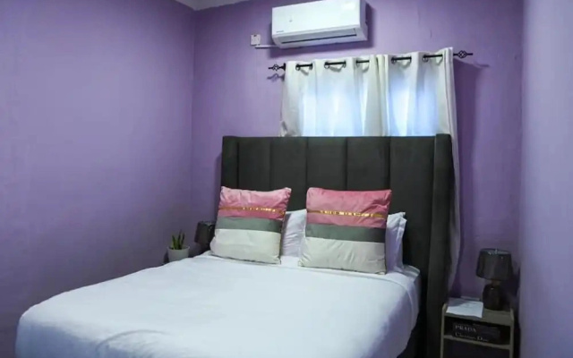 Luxe Residence Guest House