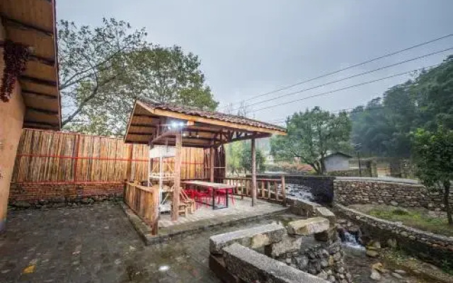 Shuikoujiushe Guest House