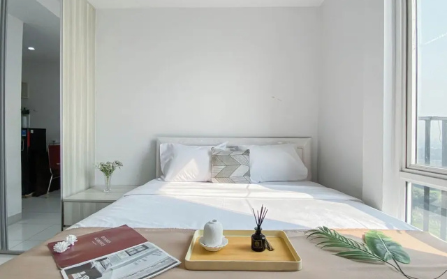 Basic Studio Room At Azalea Suites Apartment