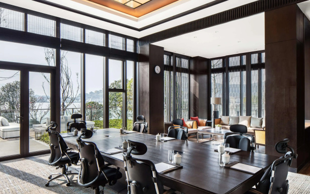 Hilton Ningbo Dongqian Lake