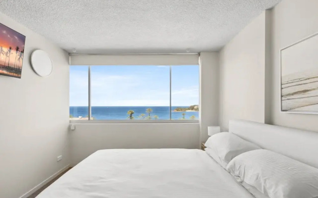Wake Up to the Ocean: 1-bed With Pool & Views